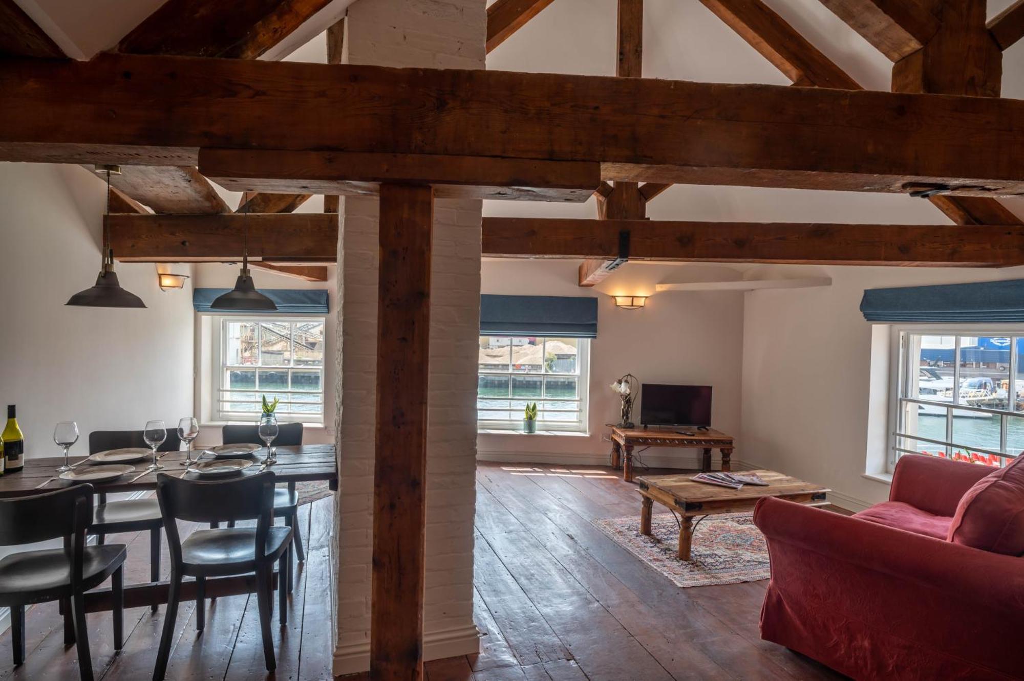 Appartement The Old Custom House à Poole Extérieur photo